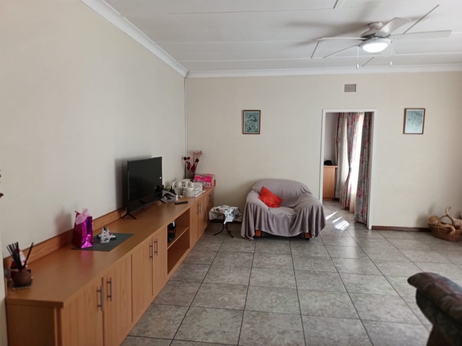 3 Bedroom Property for Sale in Verwoerdpark Northern Cape